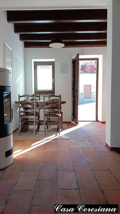 Villa Antica Torre Del Castello Casa Ceresiana Carabietta Esterno foto